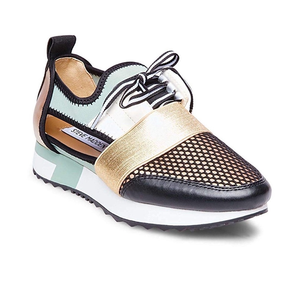 Steve Madden Low Top Sneakers walking shoe size 8